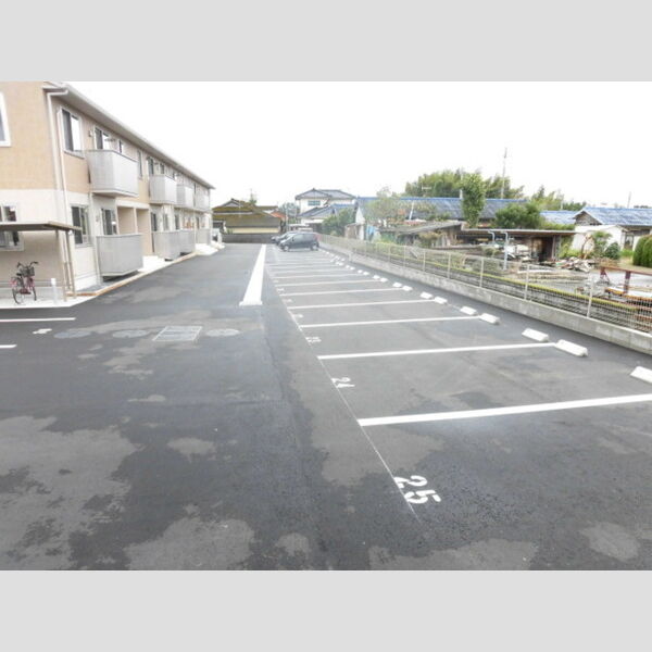 駐車場 (駐車場)