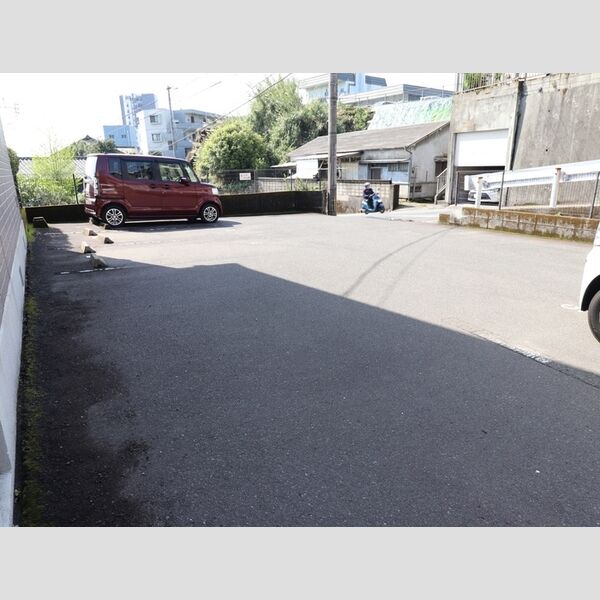 駐車場 (駐車場)