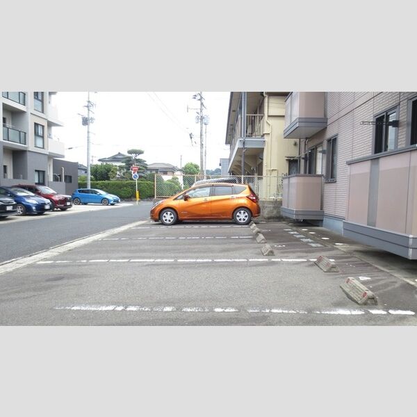 駐車場 (駐車場)