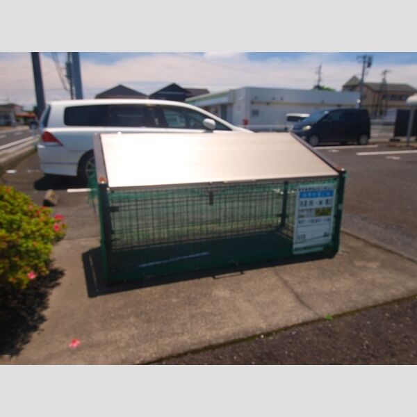 現地周辺 (ゴミ置き場)