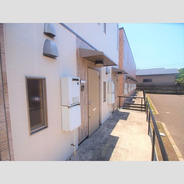 エントランス (エントランス)