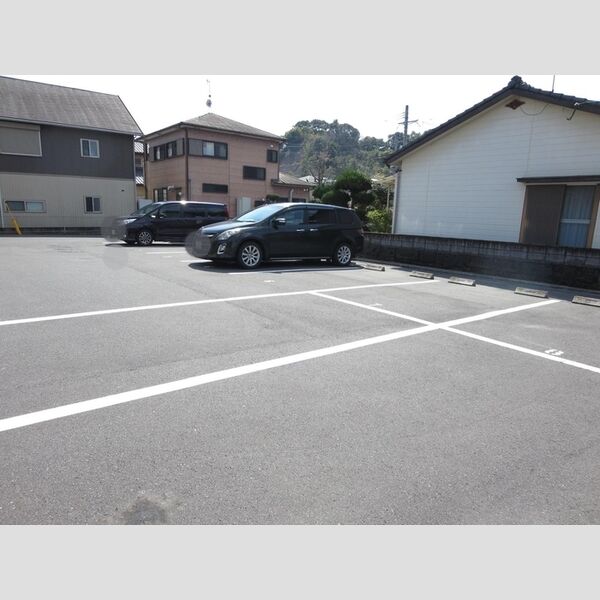駐車場 (駐車場)
