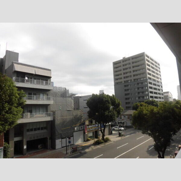 現地周辺 (302 バルコニーからの眺望)