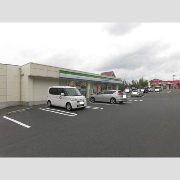 現地周辺 (ファミリーマート坂元店355m)