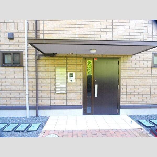 エントランス (エントランス)