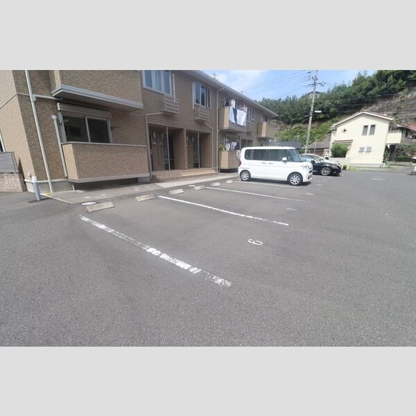 駐車場 (駐車場)