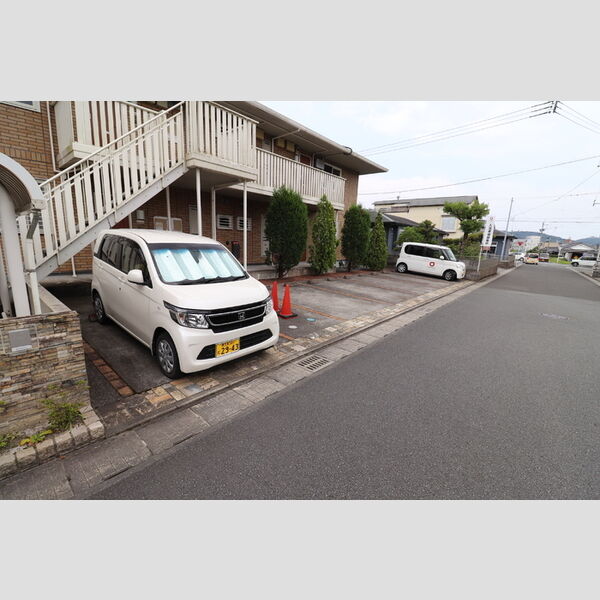 駐車場 (駐車場)