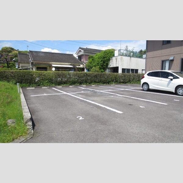 駐車場 (駐車場)