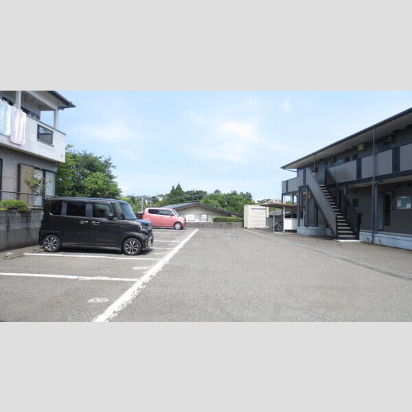 駐車場 (駐車場)
