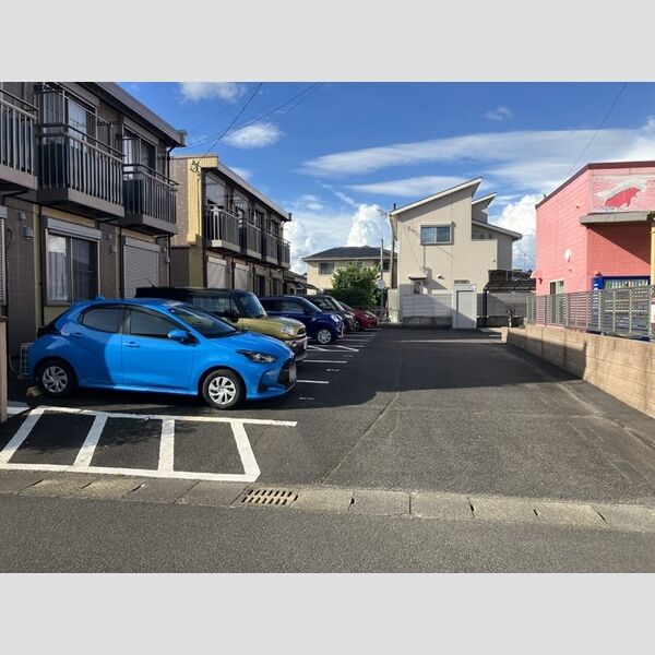 駐車場 (駐車場)