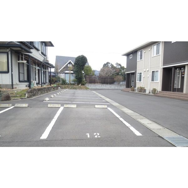 駐車場 (駐車場)