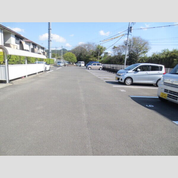 駐車場 (駐車場)