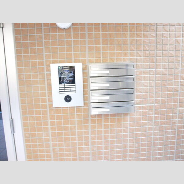 エントランス (エントランス)