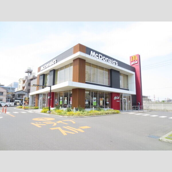 現地周辺 (マクドナルド上荒田店　53m)