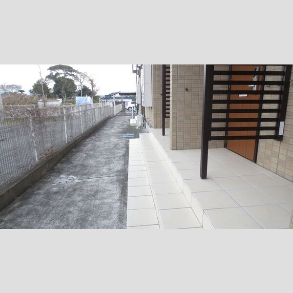 現地周辺 (ロビー)