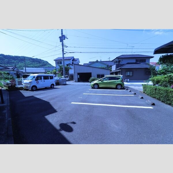 駐車場 (駐車場)