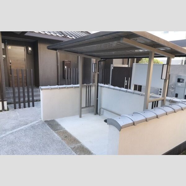 現地周辺 (駐輪場)