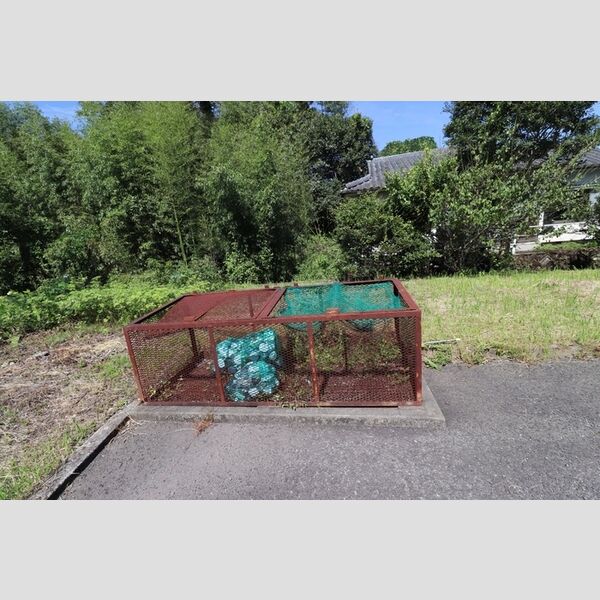 現地周辺 (ゴミ置場)