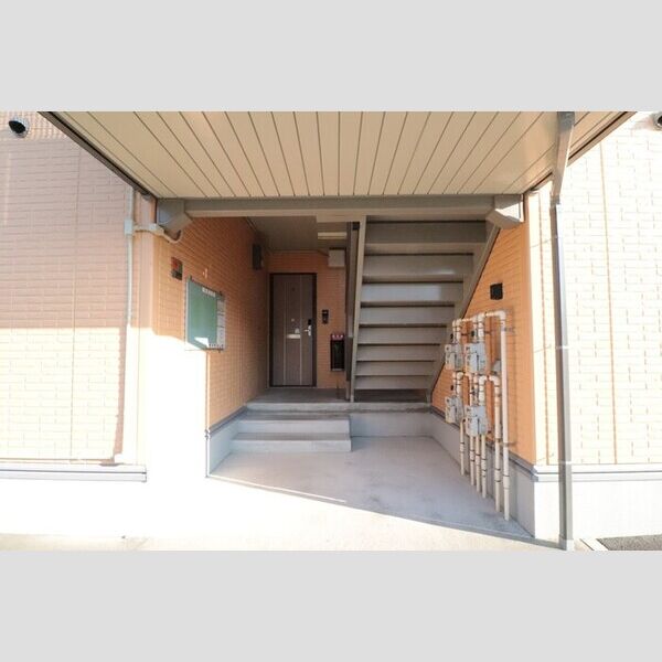 エントランス (エントランス)