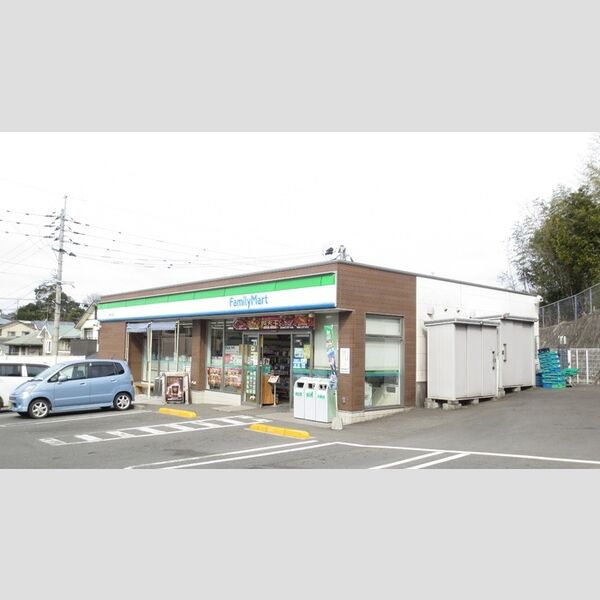 現地周辺 (ファミリーマート吉野小前店 307m)
