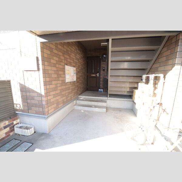 現地周辺 (ロビー)