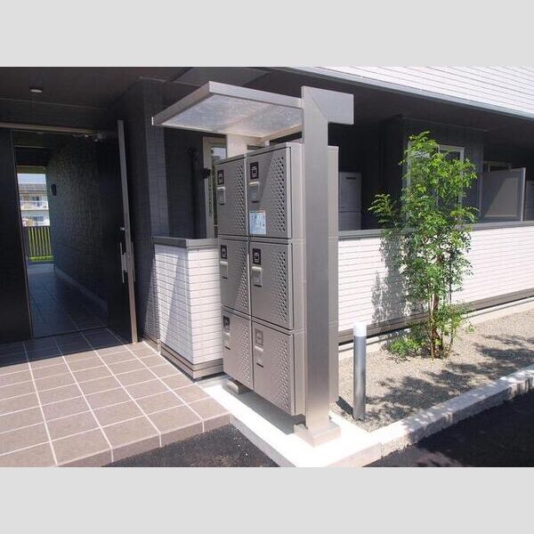 現地周辺 (宅配ボックス)