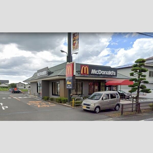 現地周辺 (マクドナルド出水店(400m))
