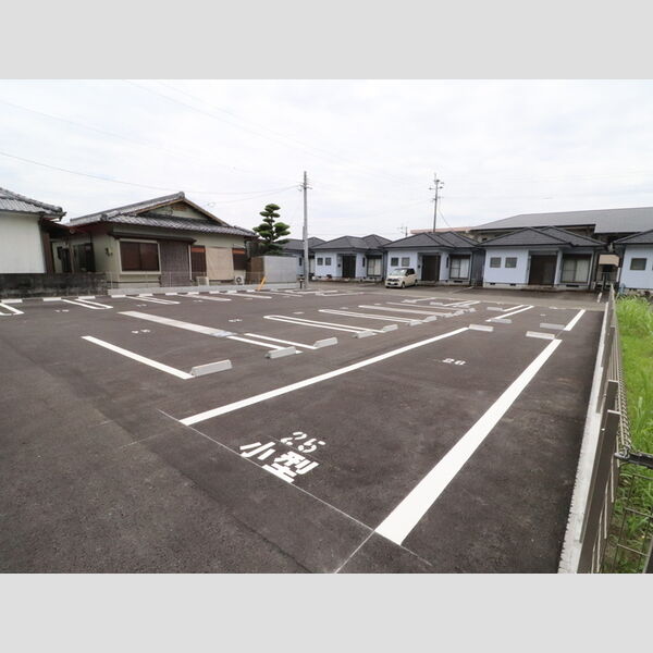 駐車場 (駐車場)
