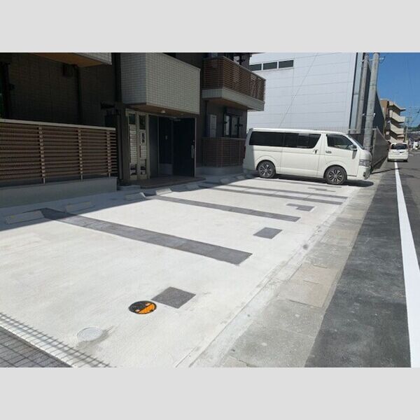 駐車場 (駐車場)