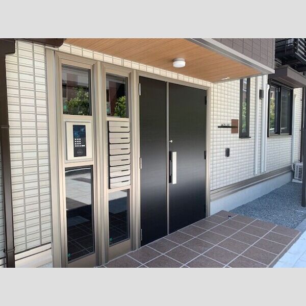 エントランス (エントランス)