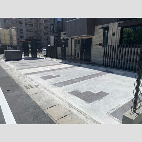 駐車場 (駐車場)