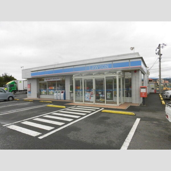 現地周辺 (ローソン国分インター店 305m)