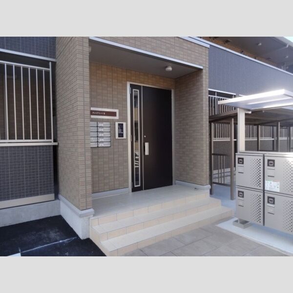 エントランス (B棟　エントランス)