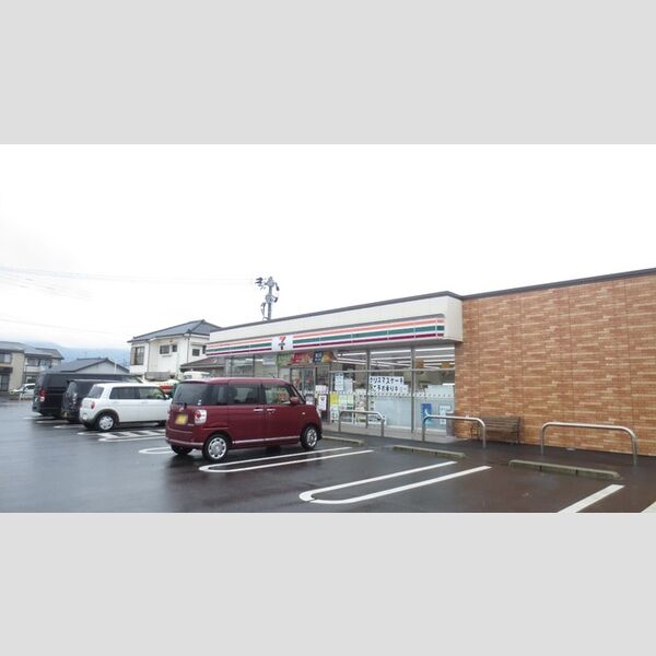 現地周辺 (セブン薩摩川内泰平寺店　187m)