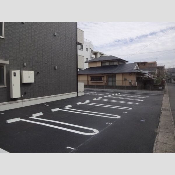 駐車場 (駐車場)