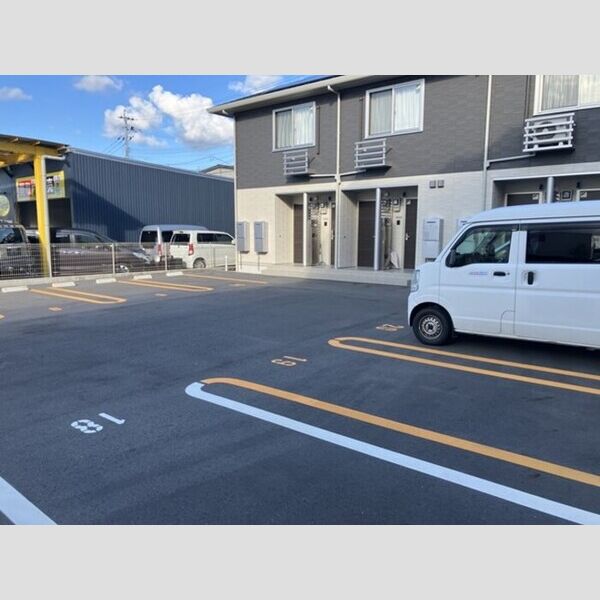 駐車場 (駐車場)