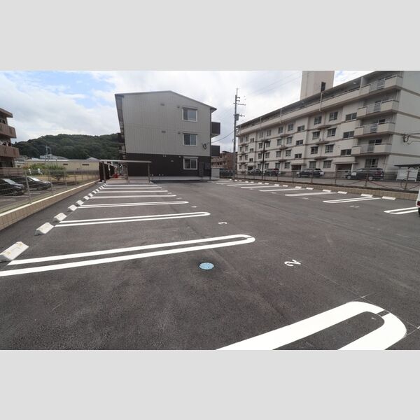 駐車場 (駐車場)