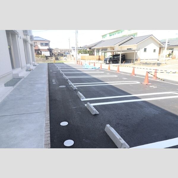 駐車場 (駐車場)