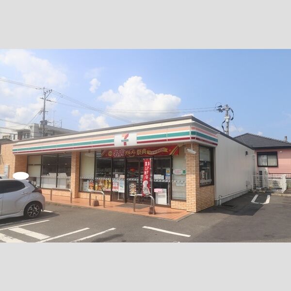 現地周辺 (セブンイレブン薩摩川内宮内町店 791m)