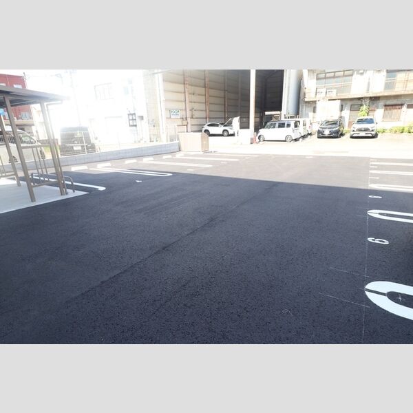 駐車場 (駐車場)