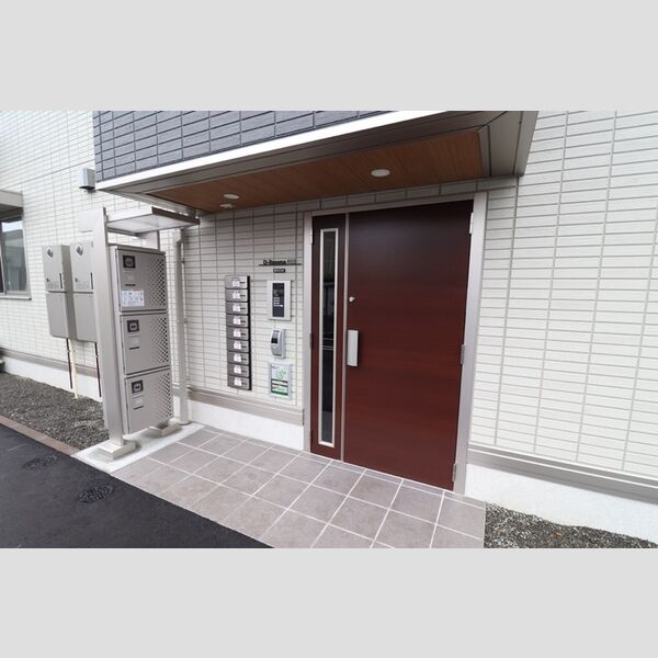 エントランス (エントランス)