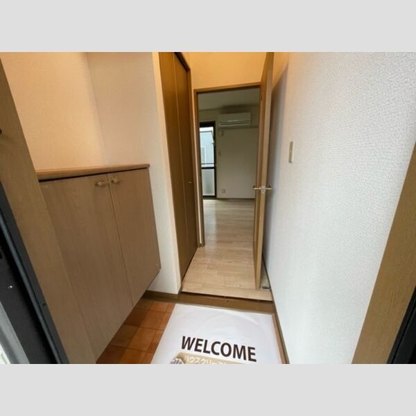 玄関 (102　玄関)