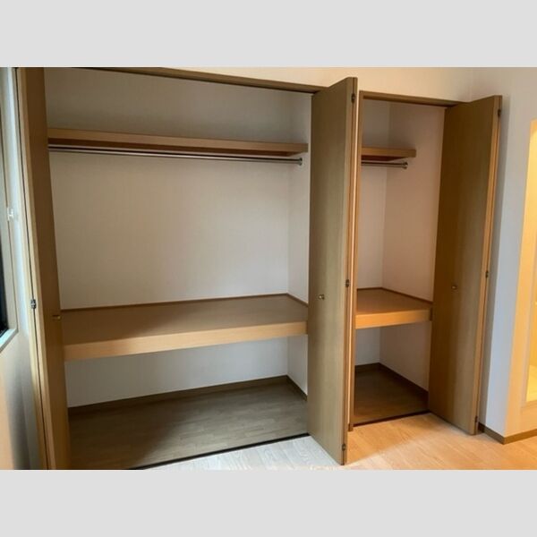 収納 (102　物入)