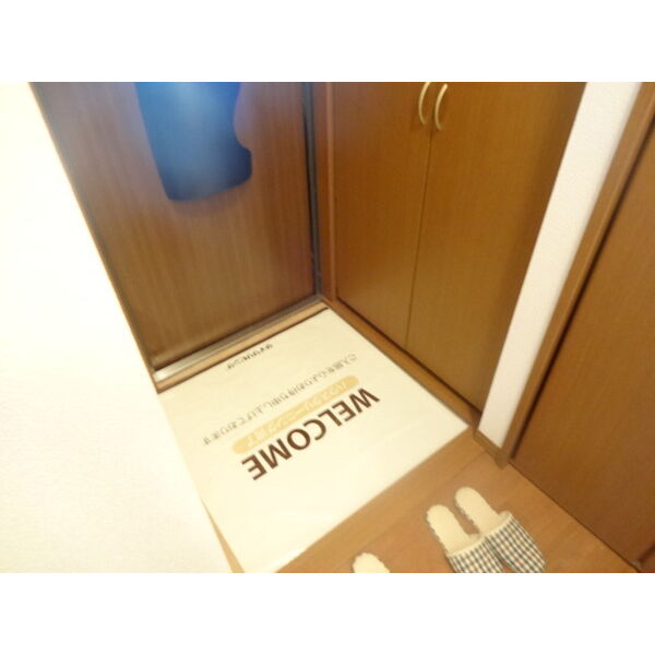 玄関 (202　玄関)