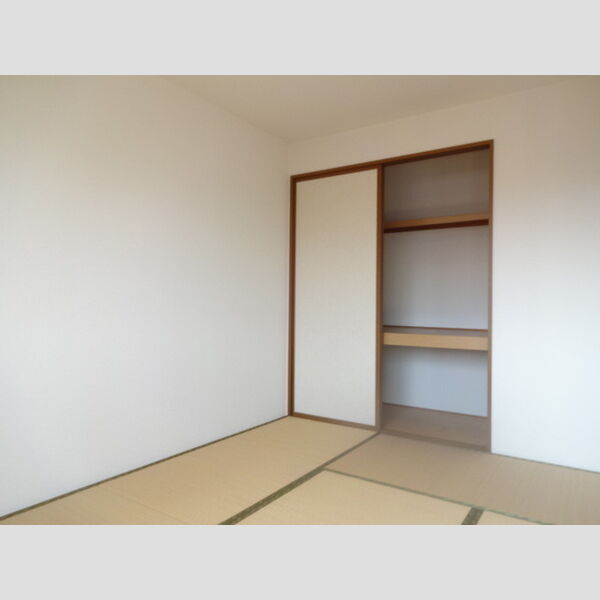 その他 (202 和室)