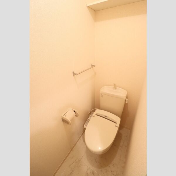 トイレ (102　温水洗浄暖房便座)