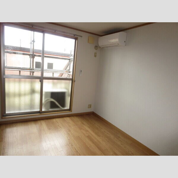 その他 (各洋室にエアコン設置しました!)