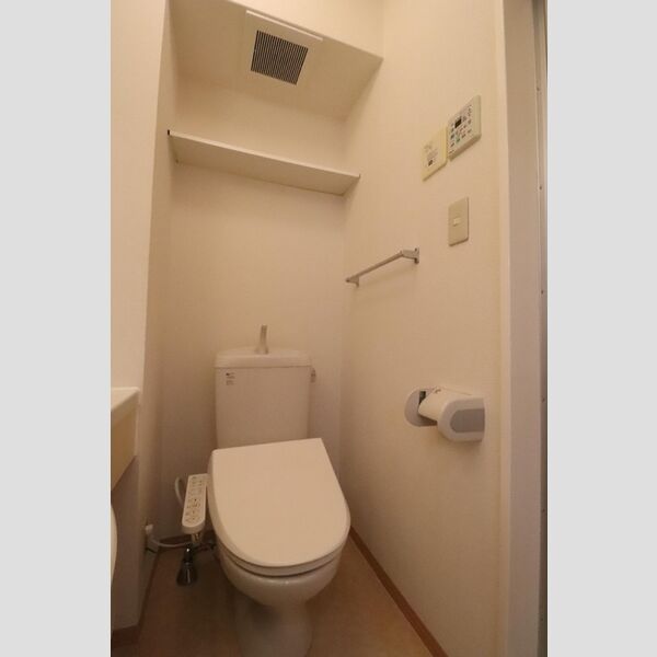 トイレ (103　トイレ)