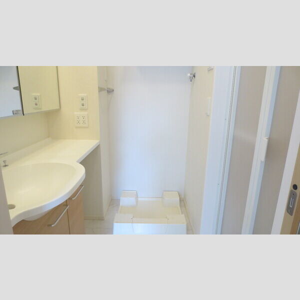 その他 (106 洗濯機置き場)