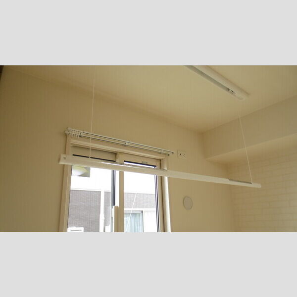 その他 (106 室内物干し)